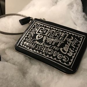Coach Poppy Wristlet